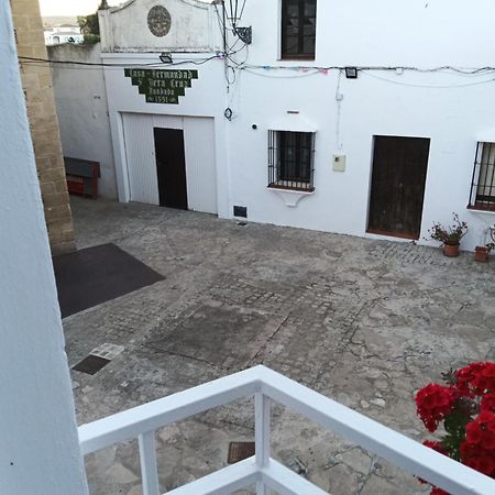 Apartamento El Patio. Setenil De Las Bodegas Luaran gambar