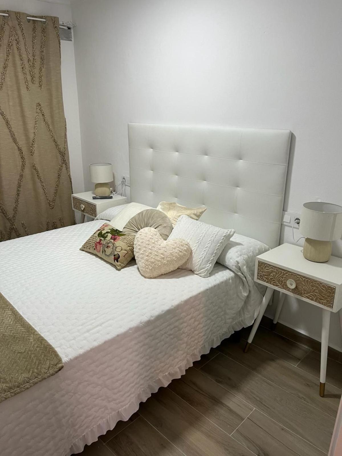 Apartamento El Patio. Setenil De Las Bodegas Luaran gambar